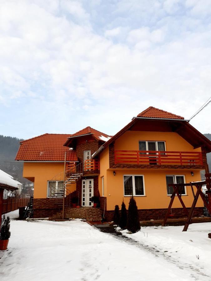 Casa de Oaspeti Cristian Praid Esterno foto
