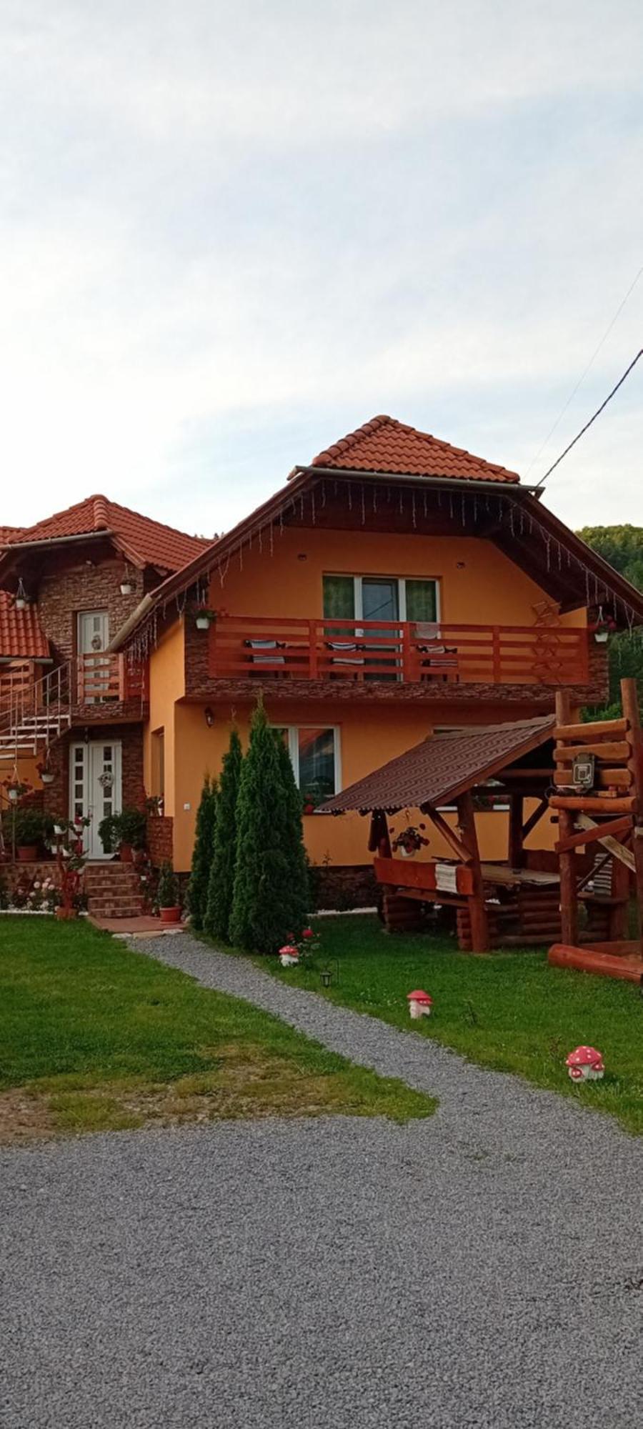 Casa de Oaspeti Cristian Praid Esterno foto